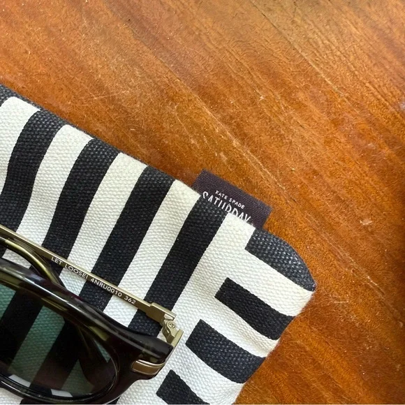 Kate Spade Olive Green Sunglasses with Blue Tinted Lens - Picture 5 of 9